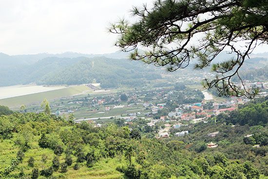 Đập Đa Nhim + thị trấn Đơn Dương dưới chân